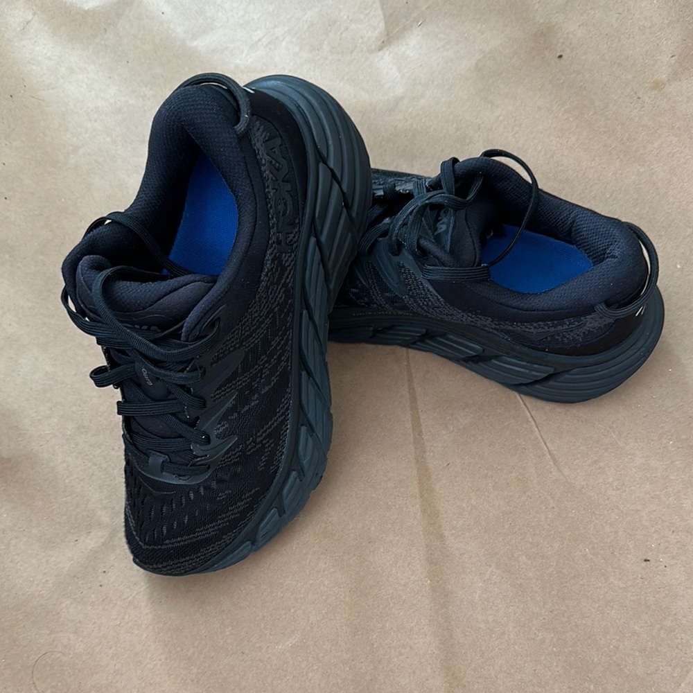 Stylish Black Athletic Sneakers